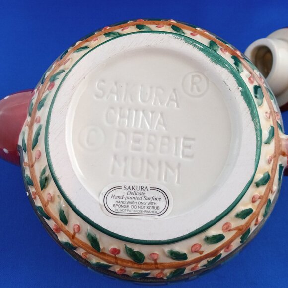 Sakura Debbie Mumm Small Teapot Holly and Plaid Santa Claus Lid Red Green - Picture 3 of 6
